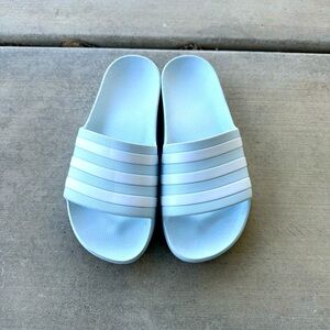 adidas Women's Adilette Aqua Slides Post Swim Halo Blue White Sz 9 -SOLD